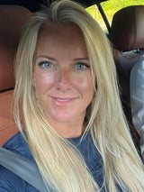 Emily R., 39